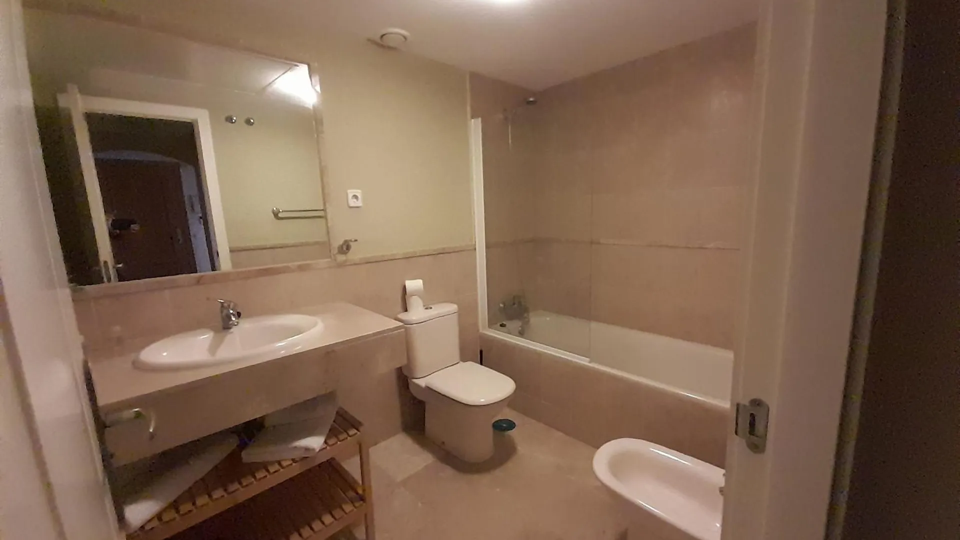 אסטפונה Apartamento De Dos Dormitorios Y Un Bano Con Piscinas Y Jardines Cercano A La Playa 0*,  ספרד